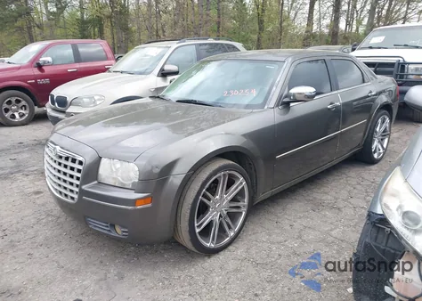 2010 Chrysler 300 Touring/Signature Series/Executive Series from USA, damaged, VIN 2C3CA5CV6AH230254
